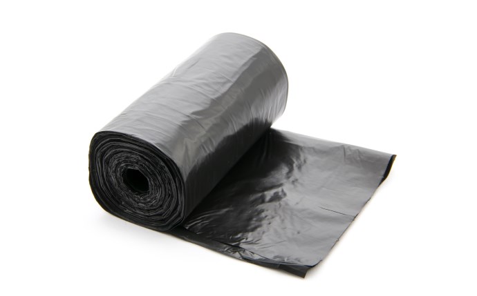 saf_canliner_black_roll_1.jpg